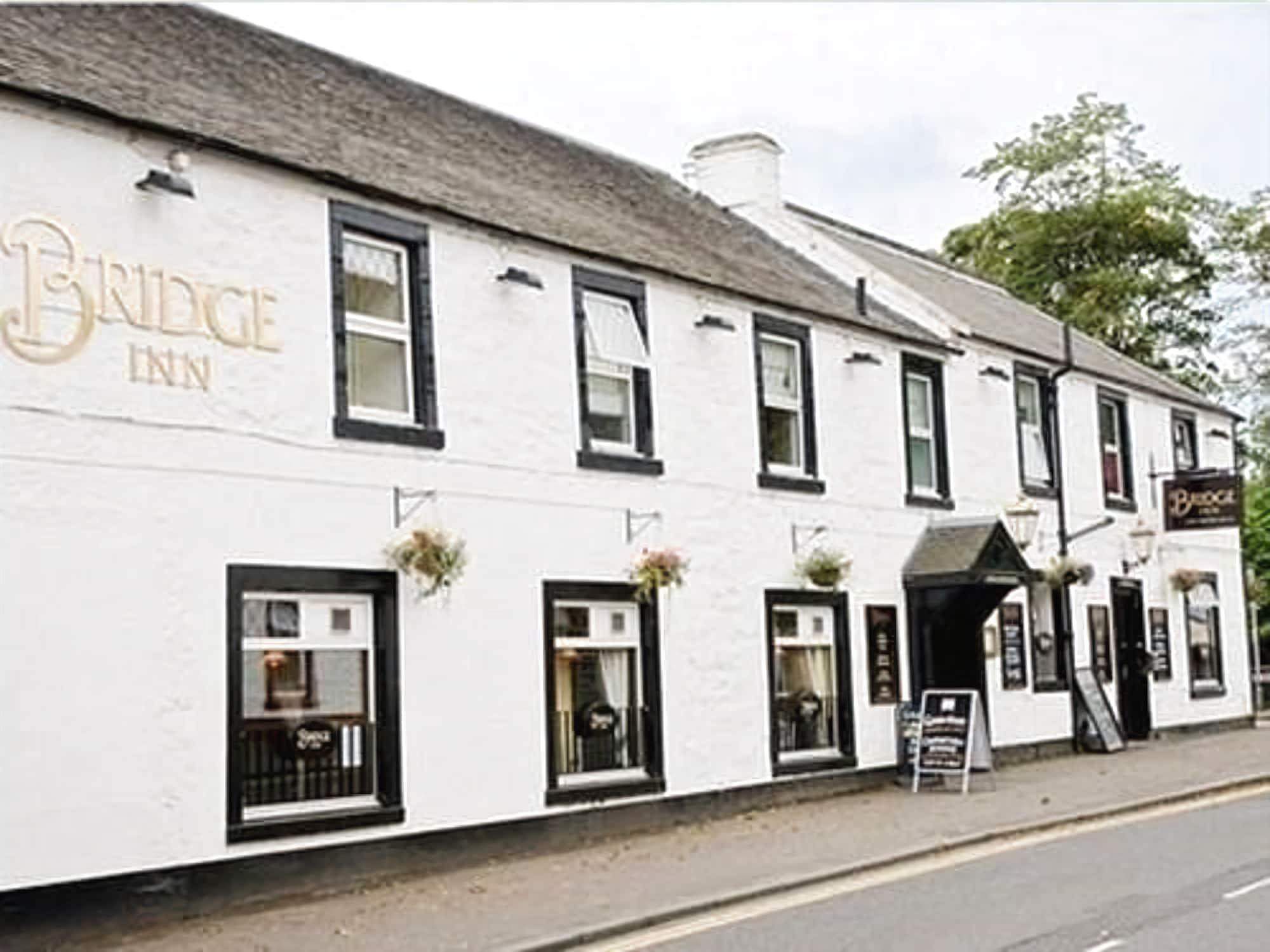 The Bridge Inn Tillicoultry المظهر الخارجي الصورة